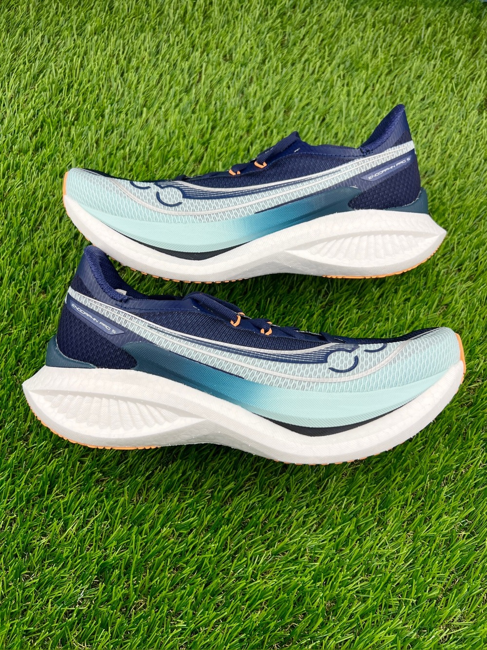 Saucony Endorphin Pro 5 Marathon Running Shoes Carbon Plated - Women’s Size 8.5
